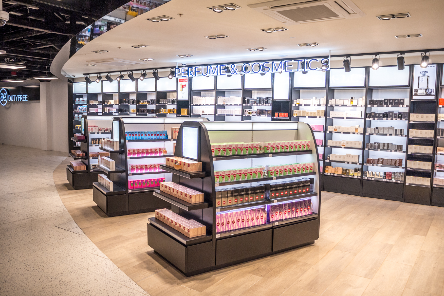luton airport retail fit-out Woods Hardwick lagardere